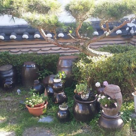 Yeonwoodang Guesthouse Чонджу Экстерьер фото