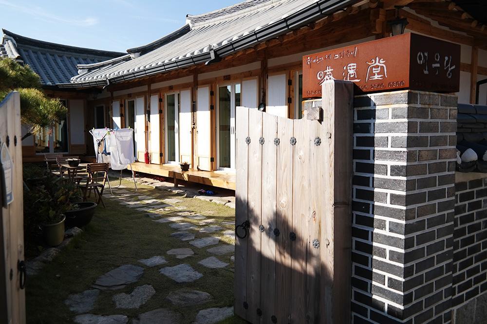 Yeonwoodang Guesthouse Чонджу Экстерьер фото